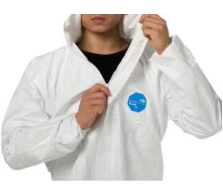 Dupont Tyvek 500 Classic Xpert Hooded Coverall, White, Size M, 25Pcs/Ctn (Pn-Tyvchf5Swhmd0025La-B, D-Code D15234058)
