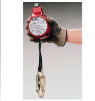 MILLER MINILITE FALL LIMITERS WITH 17D-1 STEEL TWIST-LOCK CARABINER AND SWIVEL SHACKLE