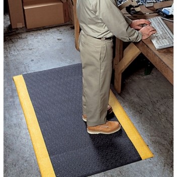 Pig Pebble Step Sof-Tred Mat With Dyna-Shield 3'L X 2'W
