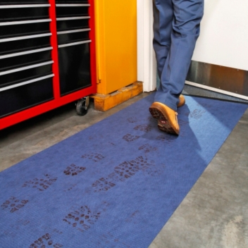 Pig Grippy Absorbent Mat for Garage Floors, 40X32In Universal Medium-Weight Roll